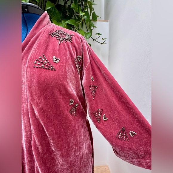 L’atiste by Amy - Pink velvet belted duster with beading detail - Size M - Picture 2 of 11